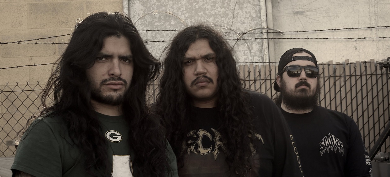 Entrevistamos a Johnny Valles de SKELETAL REMAINS: “Tres cuartos de la banda tiene hijos y los cuatro tenemos trabajos de tiempo completo, estas cosas no nos dejan mucho margen para giras largas y lejanas” thumb image