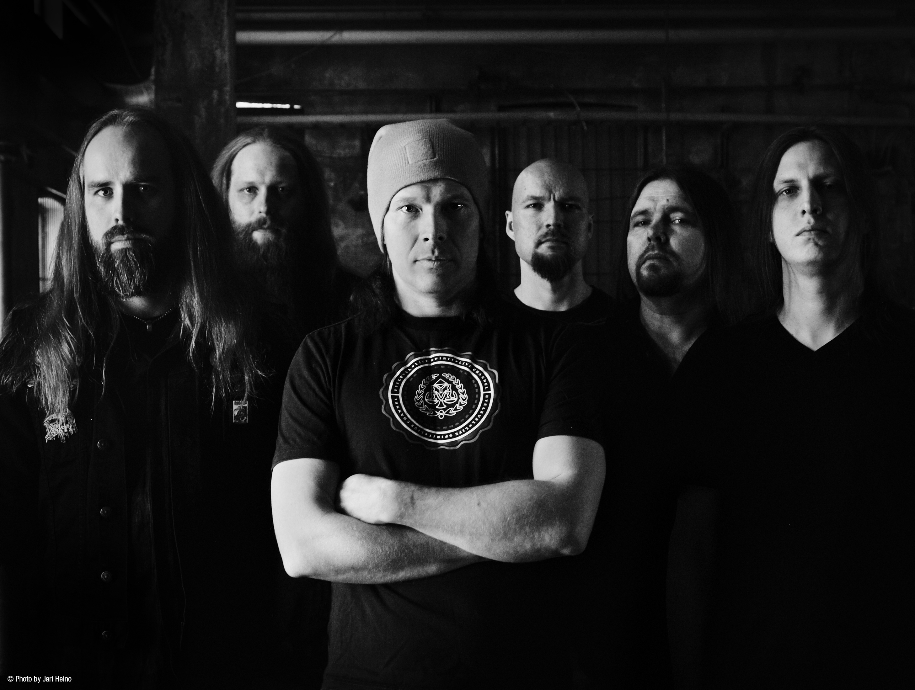 Entrevistamos a Markus Vanhala y Jukka Pelkonen de OMNIUM GATHERUM: “La condición emocional es responsable tanto de las tragedias como de las fortunas del ser y nosotros demostramos la capacidad de cambio en cada situación que vivimos” thumb image